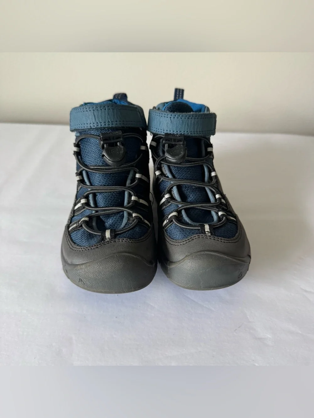 KEEN Size 12 Little Boys or Girls Waterproof Hiking Boots